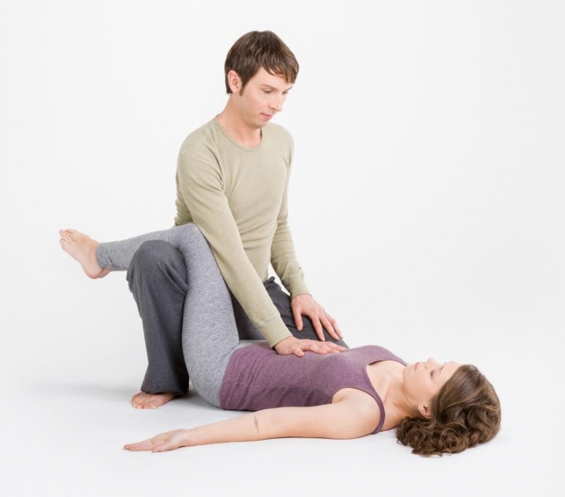 25. April|16:30-19:00Uhr mit Tobias Frank | Thai Yoga Workshop | Flingern 25. April|16:30-19:00Uhr mit Tobias Frank | Thai Yoga Workshop | Flingern