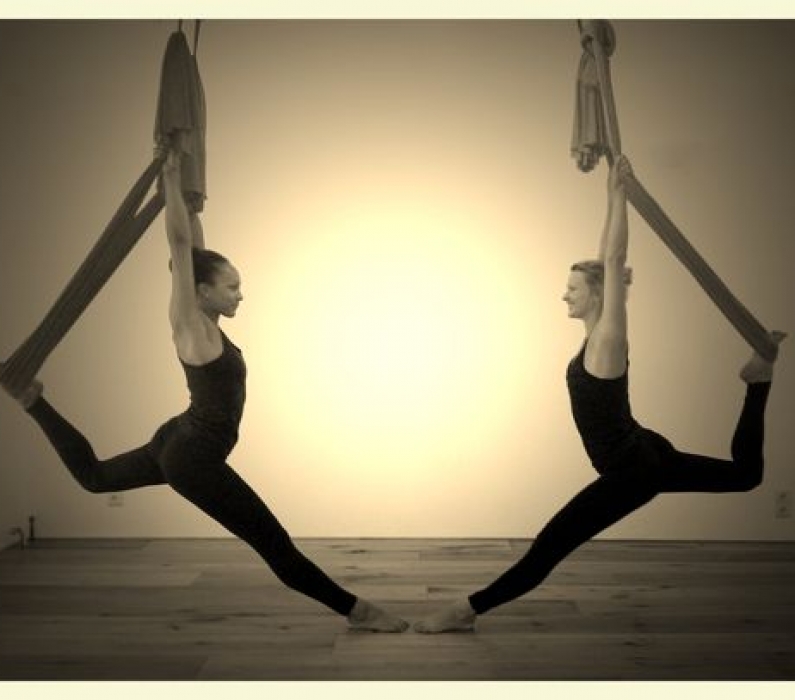 9. NOVEMBER 2019 – 17:00-19:00h – AERIAL YOGA Workshop mit Steffi Volmer 9. NOVEMBER 2019 – 17:00-19:00h – AERIAL YOGA Workshop mit Steffi Volmer